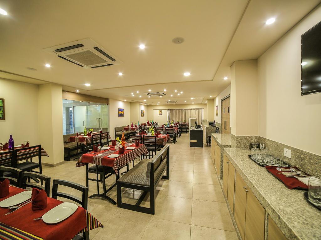 The Basil Park Ξενοδοχείο Bhavnagar Εξωτερικό φωτογραφία